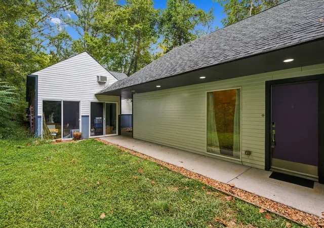 Photo 2 of Single family home for sale at 119 Wonder Valley Rd, Hendersonville, TN 37075 | MLS# 3314447 | Listing updated on 2026-09-12