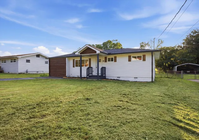 Photo 3 of Single family home for sale at 113 Centro St, Chattanooga, TN 37419 | MLS# 3280998 | Listing updated on 2026-09-24