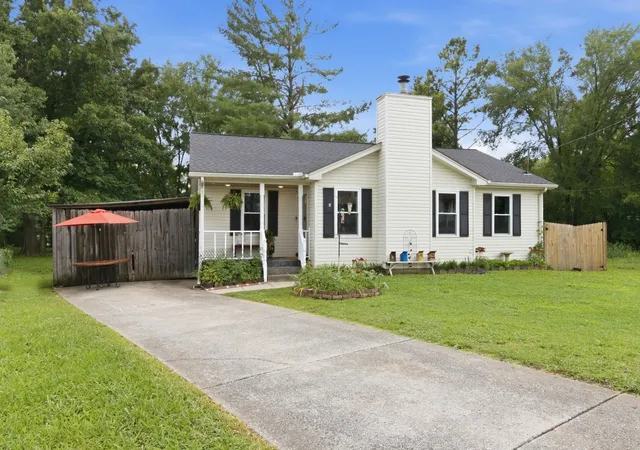 Photo 1 of Single family home for sale at 609 Eagle Ct, La Vergne, TN 37086 | MLS# 3285901 | Listing updated on 2026-09-09