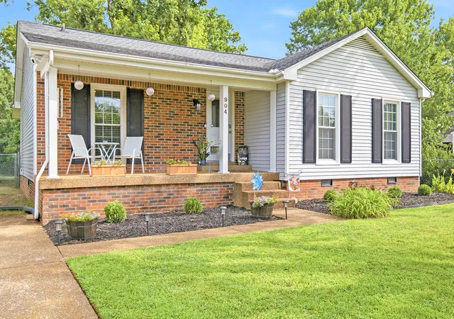 Photo 3 of Sale Pending at 904 Harpeth Bnd Dr, Nashville, TN 37221 | MLS# 3330537 | Listing updated on 2026-10-09