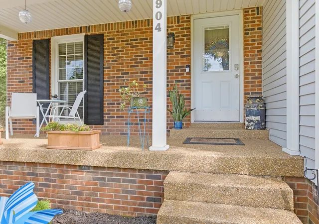 Photo 4 of Sale Pending at 904 Harpeth Bnd Dr, Nashville, TN 37221 | MLS# 3330537 | Listing updated on 2026-10-09