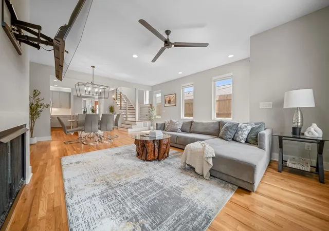 Photo 4 of Townhouse for sale at 1046 Scovel St, Nashville, TN 37208 | MLS# 3528540 | Listing updated on 2026-09-11