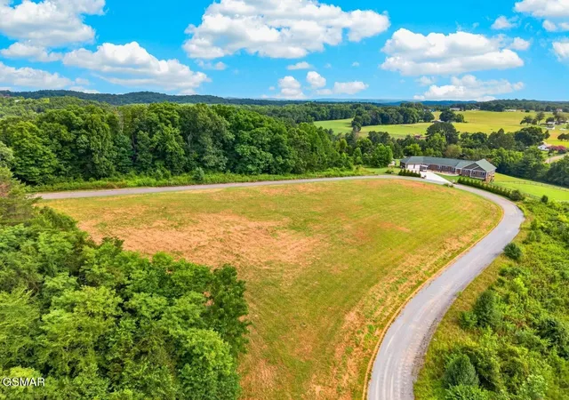 Photo 3 of Land for sale at 18 Woodland Crk Rd, Dandridge, TN 37725 | MLS# 3508277 | Listing updated on 2026-09-11