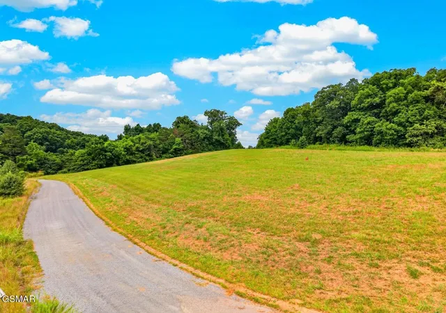 Photo 4 of Land for sale at 18 Woodland Crk Rd, Dandridge, TN 37725 | MLS# 3508277 | Listing updated on 2026-09-11