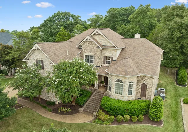 Photo 3 of Single family home for sale at 7167 Tullamore Ln, Franklin, TN 37067 | MLS# 3525652 | Listing updated on 2026-09-13