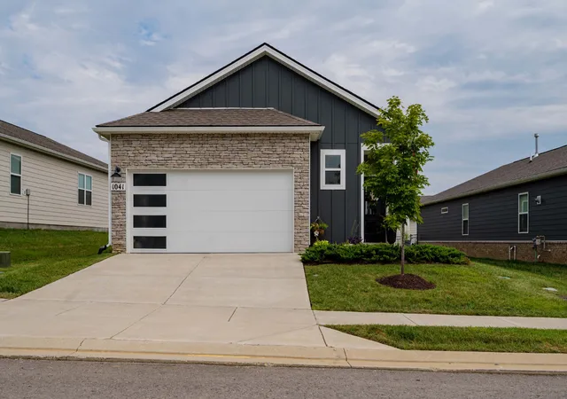 Photo 3 of Single family home for sale at 1041 Royal Gorge Pvt Ct, Gallatin, TN 37066 | MLS# 3308988 | Listing updated on 2026-09-15