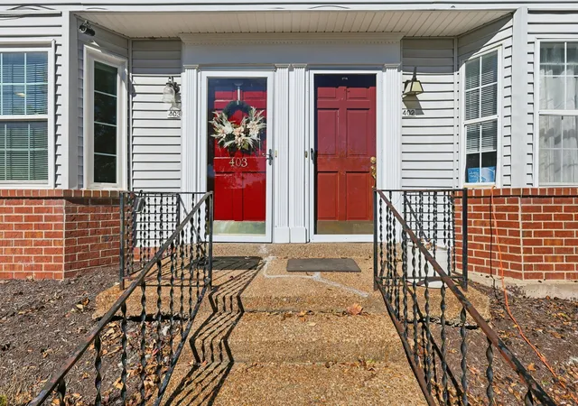 Photo 3 of Townhouse for sale at 403 Oak Frg Dr, Antioch, TN 37013 | MLS# 3282512 | Listing updated on 2026-09-15