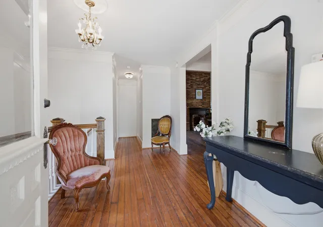 Photo 3 of Single family home for sale at 512 South 9th St, Nashville, TN 37206 | MLS# 3283826 | Listing updated on 2026-09-15