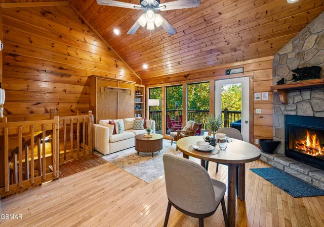 Photo 3 of Single family home for sale at 2461 Shady Crk Way, Sevierville, TN 37862 | MLS# 3299554 | Listing updated on 2026-09-11