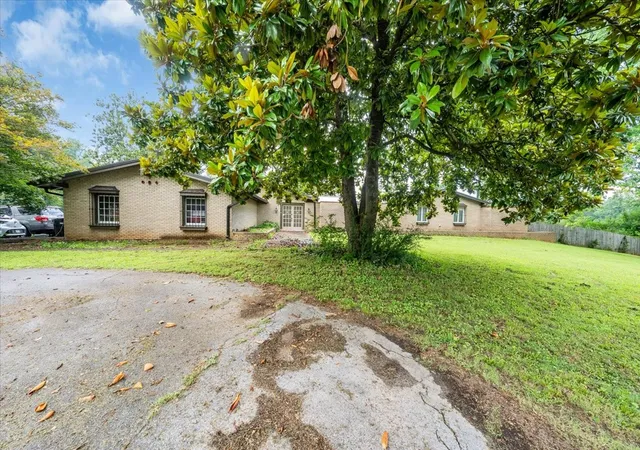 Photo 3 of Single family home for sale at 6126 Manchester Hwy, Morrison, TN 37357 | MLS# 3287918 | Listing updated on 2026-09-12