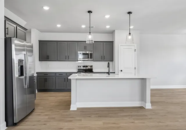 Photo 3 of Single family home for sale at 2705 Wilkinson Pike, Murfreesboro, TN 37129 | MLS# 3285447 | Listing updated on 2026-09-25