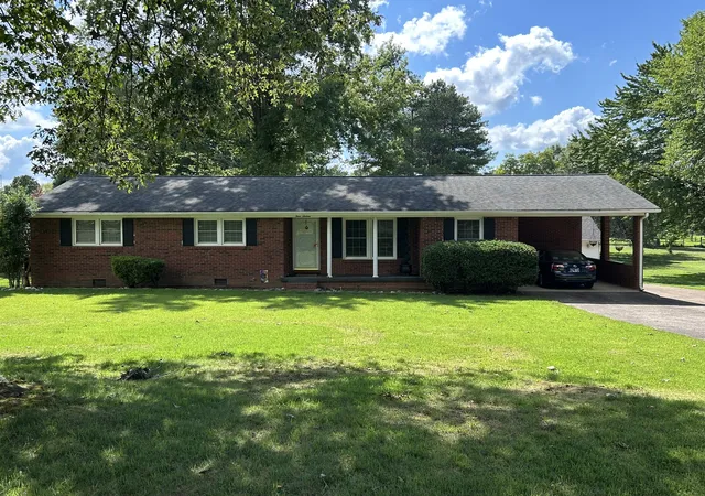 Photo 2 of Single family home for sale at 416 S Wilson St, Paris, TN 38242 | MLS# 3285672 | Listing updated on 2026-09-14