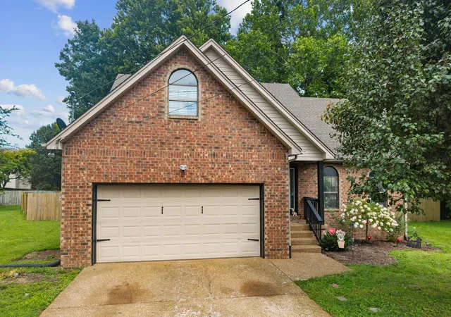 Photo 2 of Single family home for sale at 508 Waywood Ct, Antioch, TN 37013 | MLS# 3287934 | Listing updated on 2026-09-13