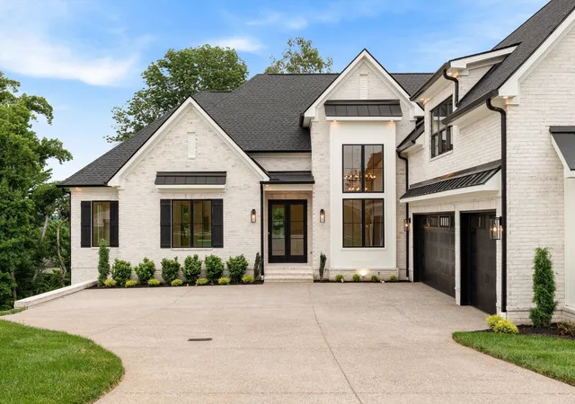 Photo 1 of Mansion for sale at 342 Raintree Dr, Hendersonville, TN 37075 | MLS# 3285920 | Listing updated on 2026-09-15