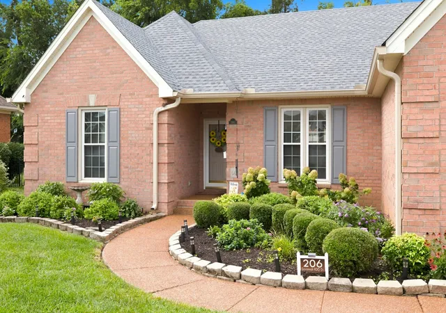 Photo 3 of Sale Pending at 206 Savannah Rdg, Murfreesboro, TN 37127 | MLS# 3499756 | Listing updated on 2026-09-15
