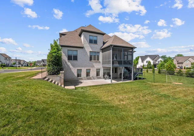 Photo 4 of Single family home for sale at 2050 Autumn Ridge Way, Spring Hill, TN 37174 | MLS# 3508068 | Listing updated on 2026-09-28