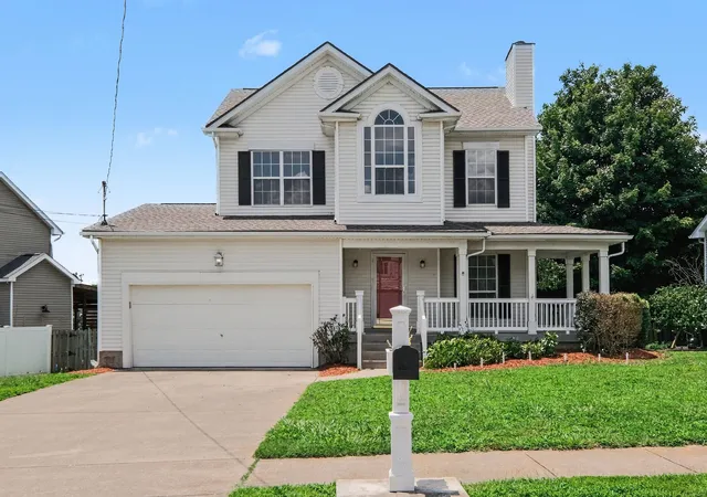 Photo 1 of Single family home for sale at 104 Deer Ridge Ln, Hendersonville, TN 37075 | MLS# 3288221 | Listing updated on 2026-10-05