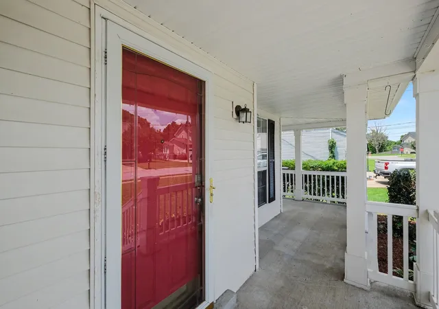 Photo 4 of Single family home for sale at 104 Deer Ridge Ln, Hendersonville, TN 37075 | MLS# 3288221 | Listing updated on 2026-10-05
