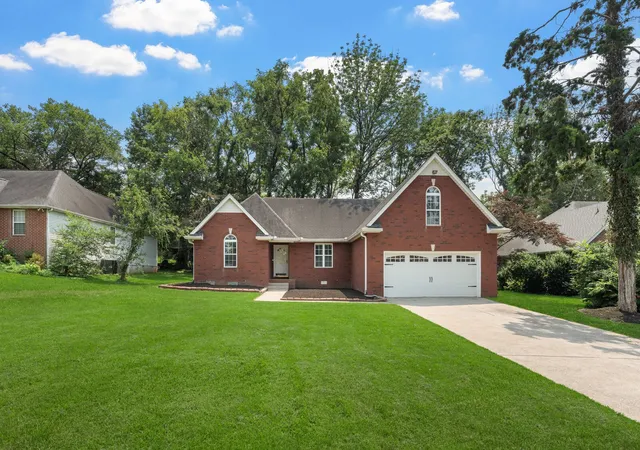 Photo 1 of Single family home for sale at 616 Woodland Hills Dr, La Vergne, TN 37086 | MLS# 3297793 | Listing updated on 2026-09-23