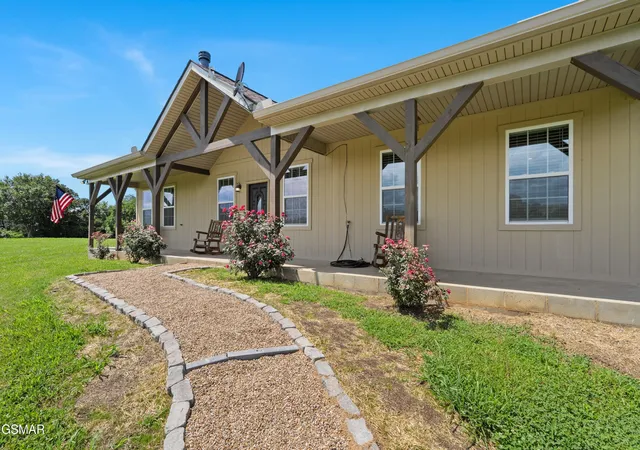 Photo 4 of Single family home for sale at 145 Hidden Mountain Way, Newport, TN 37821 | MLS# 3545640 | Listing updated on 2026-09-11