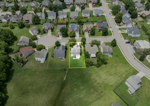 Photo 2 of Single family home for sale at 2005 Mccrory Pl, Spring Hill, TN 37174 | MLS# 3298118 | Listing updated on 2026-10-07