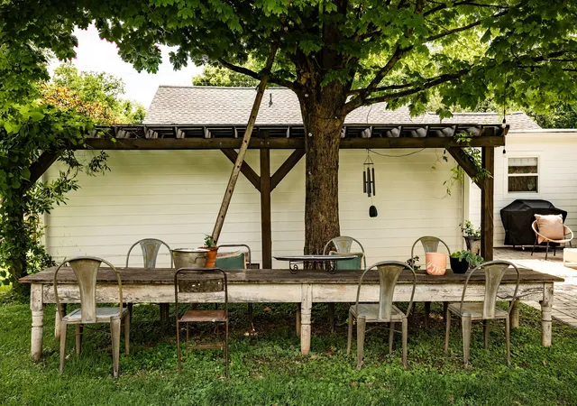 Photo 2 of Single family home for sale at 328 11th Avenue N, Franklin, TN 37064 | MLS# 3306291 | Listing updated on 2026-09-23