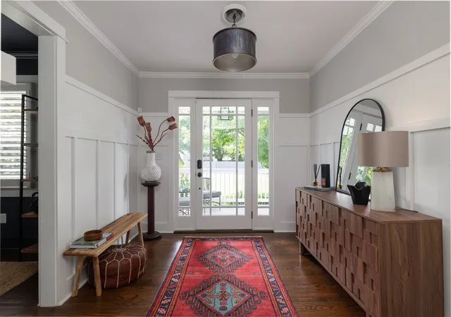 Photo 3 of Single family home for sale at 328 11th Avenue N, Franklin, TN 37064 | MLS# 3306291 | Listing updated on 2026-09-23