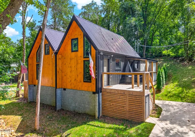 Photo 1 of Single family home for sale at 840842 Delight, Sevierville, TN 37876 | MLS# 3304479 | Listing updated on 2026-09-11
