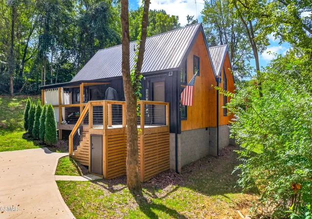 Photo 3 of Single family home for sale at 840842 Delight, Sevierville, TN 37876 | MLS# 3304479 | Listing updated on 2026-09-11