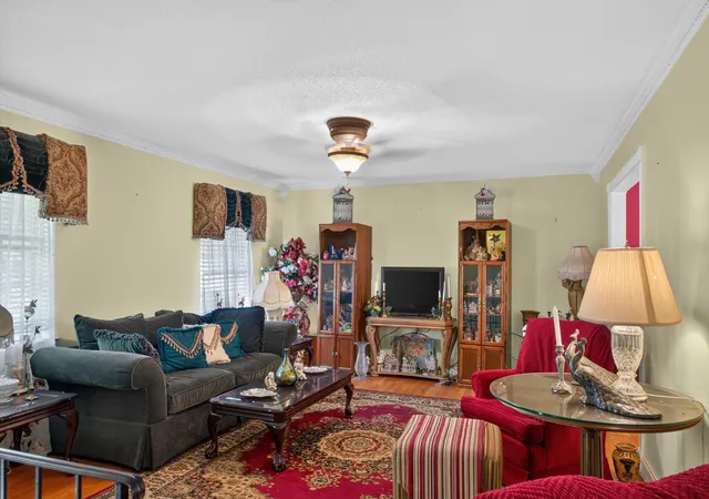 Photo 3 of Single family home for sale at 17 Loach Dr, Rossville, GA 30741 | MLS# 3288002 | Listing updated on 2026-10-02