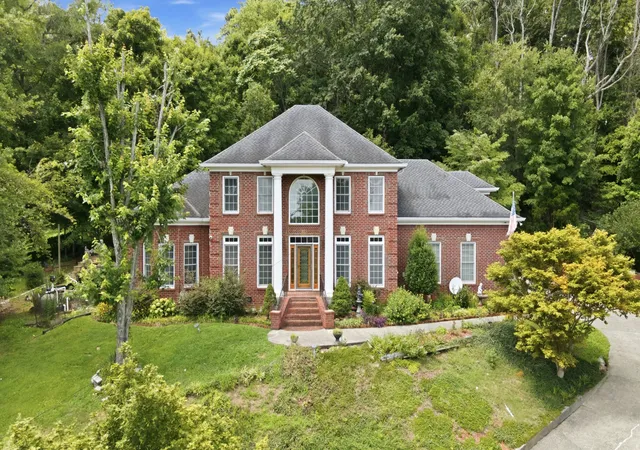 Photo 1 of Single family home for sale at 7813 Indian Springs Dr, Nashville, TN 37221 | MLS# 3305037 | Listing updated on 2026-09-14