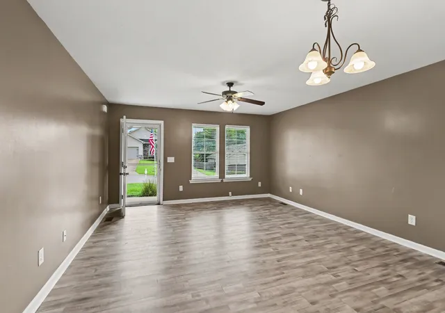 Photo 4 of Single family home for sale at 209 Woodsong Ln, Columbia, TN 38401 | MLS# 3288277 | Listing updated on 2026-10-21