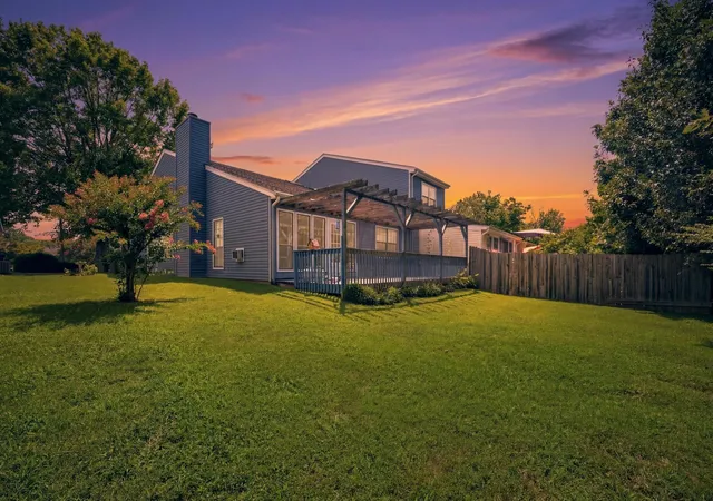 Photo 2 of Townhouse for sale at 6679 Hickory Brk Rd, Chattanooga, TN 37421 | MLS# 3288356 | Listing updated on 2026-10-09