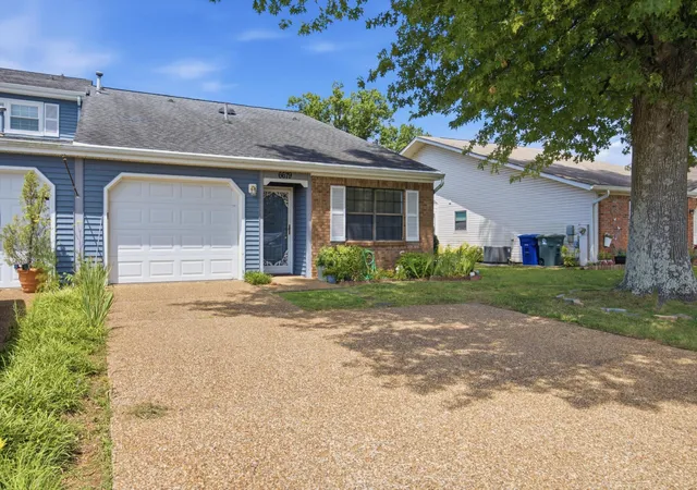 Photo 3 of Townhouse for sale at 6679 Hickory Brk Rd, Chattanooga, TN 37421 | MLS# 3288356 | Listing updated on 2026-10-09