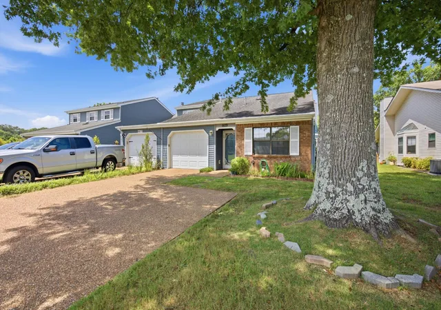 Photo 4 of Townhouse for sale at 6679 Hickory Brk Rd, Chattanooga, TN 37421 | MLS# 3288356 | Listing updated on 2026-10-09