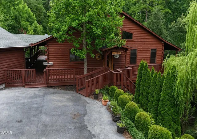 Photo 3 of Single family home for sale at 1665 Scenic Woods Way, Sevierville, TN 37876 | MLS# 3288363 | Listing updated on 2026-09-14