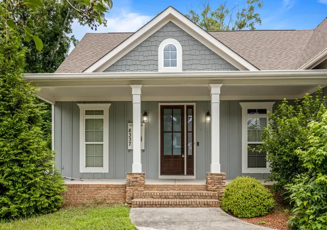 Photo 1 of Single family home for sale at 8337 Glenshire Ln, Chattanooga, TN 37421 | MLS# 3288612 | Listing updated on 2026-10-15