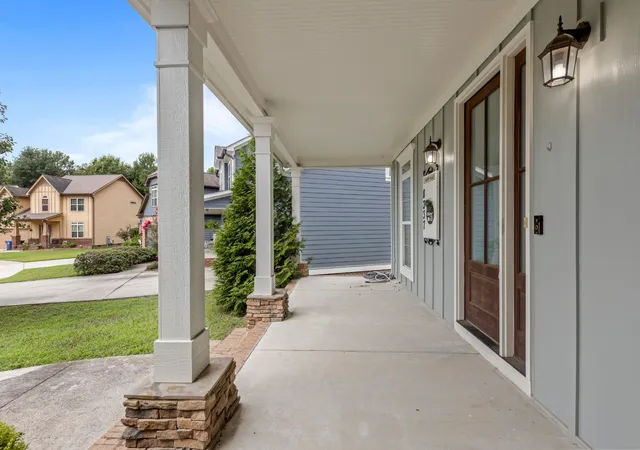 Photo 2 of Single family home for sale at 8337 Glenshire Ln, Chattanooga, TN 37421 | MLS# 3288612 | Listing updated on 2026-10-15