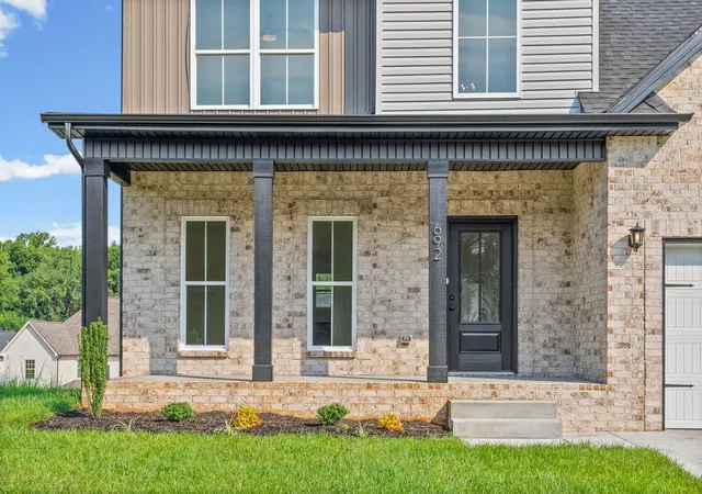 Photo 2 of Single family home for sale at 692 Eva Agnes Ave, Clarksville, TN 37042 | MLS# 3320698 | Listing updated on 2026-10-06