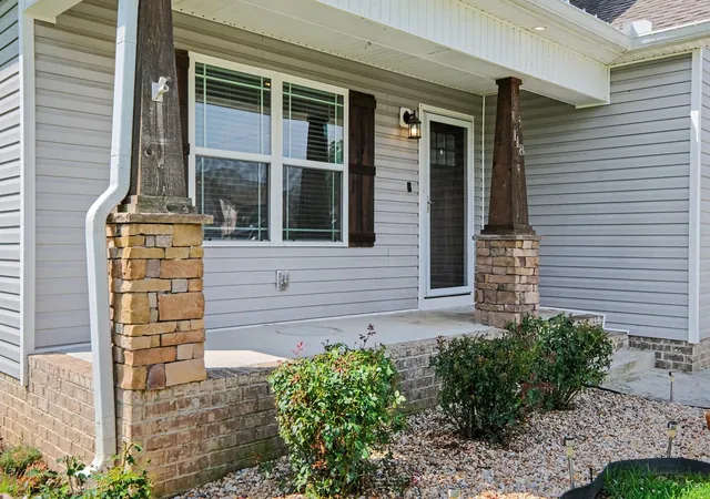 Photo 3 of Single family home for sale at 118 Blue Grass Dr, Shelbyville, TN 37160 | MLS# 3302501 | Listing updated on 2026-09-15