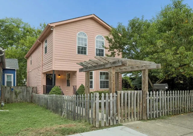 Photo 1 of Single family home for sale at 818 N 2nd St, Nashville, TN 37207 | MLS# 3528172 | Listing updated on 2026-09-13