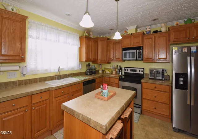 Photo 4 of Manufactured home for sale at 2331 Binginham Is, Sevierville, TN 37876 | MLS# 3299360 | Listing updated on 2026-09-11