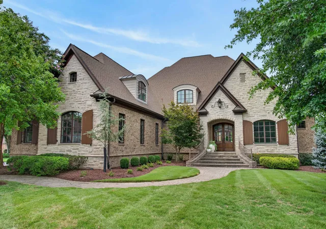 Photo 1 of Single family home for sale at 915 John Armfield Ct, Gallatin, TN 37066 | MLS# 3304160 | Listing updated on 2026-10-14