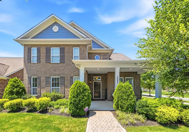 Photo 2 of Single family home for sale at 1551 Drakes Crk Rd, Hendersonville, TN 37075 | MLS# 3312464 | Listing updated on 2026-09-14