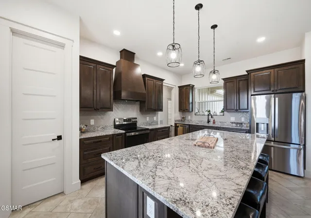 Photo 2 of Single family home for sale at 2069 Cody View Way, Sevierville, TN 37876 | MLS# 3591728 | Listing updated on 2026-09-23