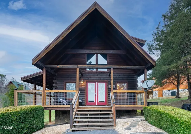 Photo 1 of Single family home for sale at 1511 Rainbow Ridge Way, Sevierville, TN 37862 | MLS# 3302030 | Listing updated on 2026-09-11