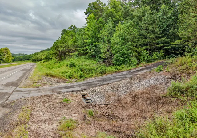 Photo 1 of Land for sale at 0 Lawrenceburg Hwy, Waynesboro, TN 38485 | MLS# 3302523 | Listing updated on 2026-09-12