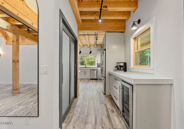 Photo 3 of Single family home for sale at 4406 Long Rifle Rd, Sevierville, TN 37862 | MLS# 3302330 | Listing updated on 2026-09-11