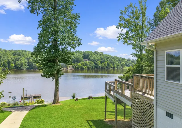 Photo 2 of Single family home for sale at 247 Featherfoot Pkwy Loop, Parsons, TN 38363 | MLS# 3305241 | Listing updated on 2026-09-22