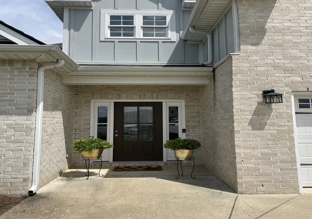 Photo 3 of Single family home for sale at 303 Edna May Dr, Murfreesboro, TN 37128 | MLS# 3302569 | Listing updated on 2026-10-28